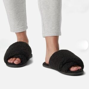 Sorel Go Mail Run Black Faux Sherpa Slip On Slippers 6